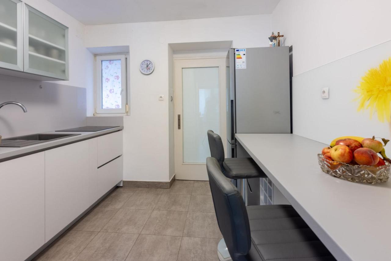 Apartment Andry 2 ซริกเวนิซา ภายนอก รูปภาพ