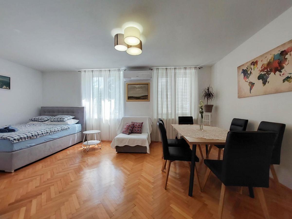 Apartment Andry 2 ซริกเวนิซา ภายนอก รูปภาพ